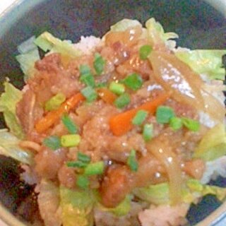 牛肉みそ炒め丼